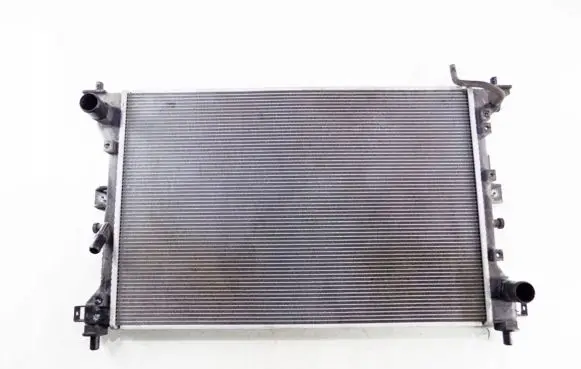 Suzuki SX4 S-Cross Coolant radiator