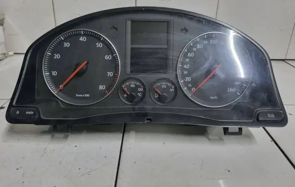 Volkswagen Jetta V Speedometer (instrument cluster) 1K0920862A VWZ7Z0E2715521 V0004000