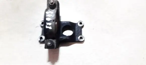 Ford Mondeo Mk III Engine mounting bracket xs7w3k305ac