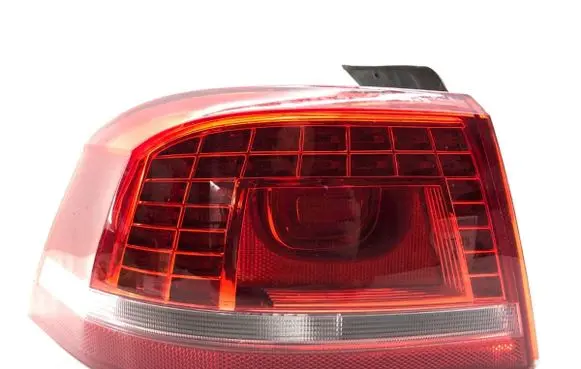 Volkswagen PASSAT B7 Rear/tail lights 