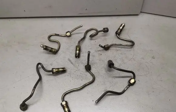 Opel Signum Fuel injector supply line/pipe 
