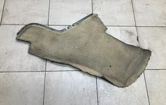 Mercedes-Benz E W123 Front floor carpet liner 