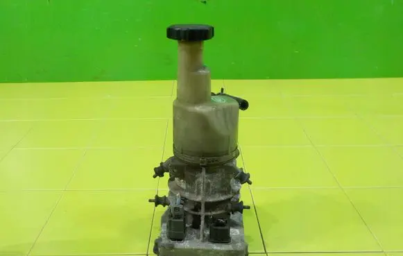 Ford S-MAX Power steering pump BG913K514AC ZP32