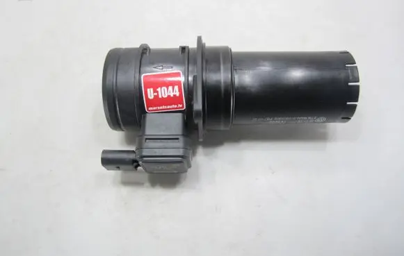 Volkswagen Golf VI Mass air flow meter 03L906461 024010143 5WK97023