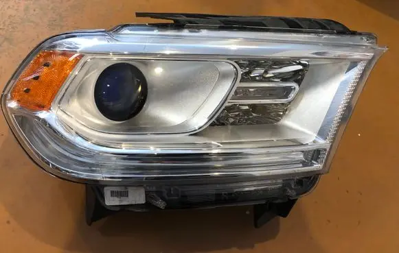 Dodge Durango Headlight/headlamp 68299136AC