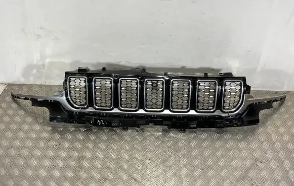 Jeep Grand Cherokee WL Front bumper upper radiator grill 489006AE