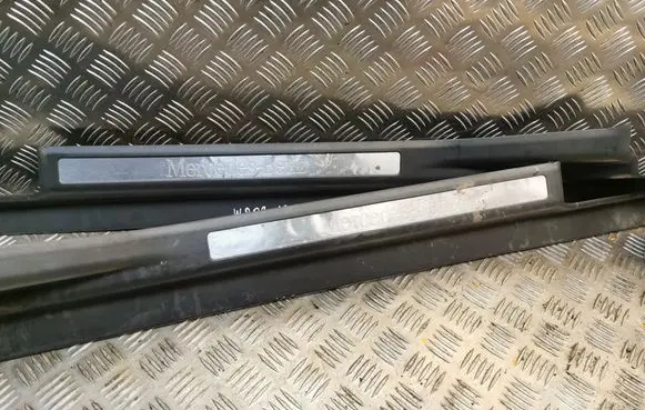 Mercedes-Benz C W203 sill trim set (inner) 2036800835 A2036800735
