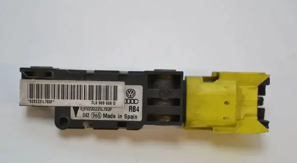 Opel Mokka Airbag deployment crash/impact sensor 7L0909606D