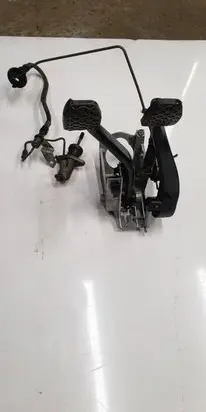 BMW 3 E90 E91 Pedal assembly 423224