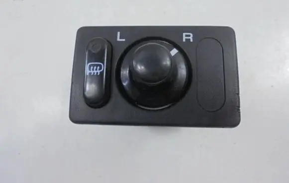 Subaru Legacy Wing mirror switch