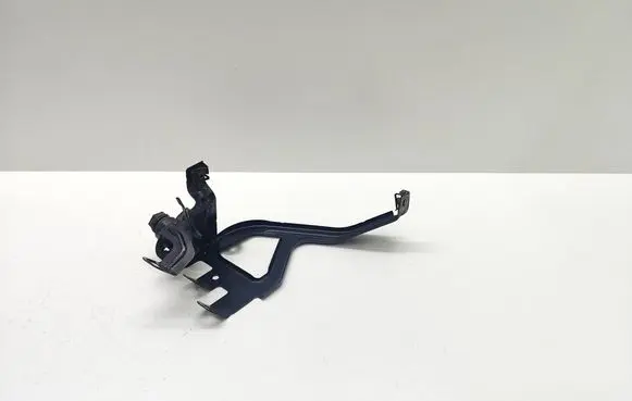 BMW 5 F10 F11 Fender mounting bracket 7183752 718375204 51767183752