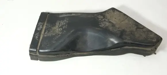 Audi A4 S4 B7 8E 8H Air intake duct part 8E0129618G
