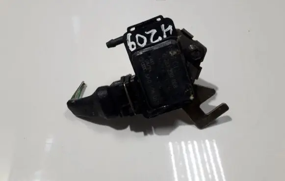 Volkswagen PASSAT B4 Air pressure sensor 3A0906051 0261230008