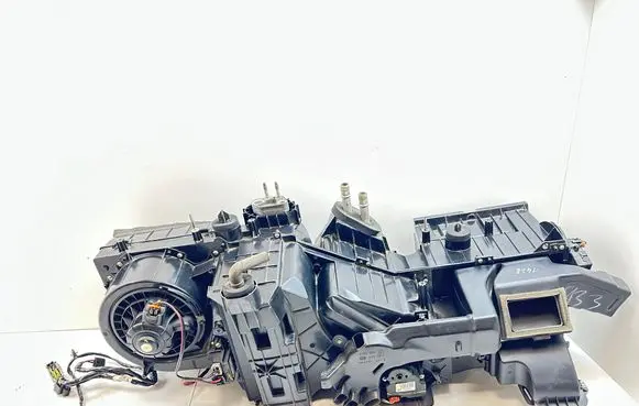 Chevrolet Avalanche Interior heater climate box assembly 15762753A 14082007 043571783C