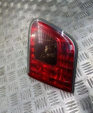 Toyota Avensis T270 Rear/tail lights