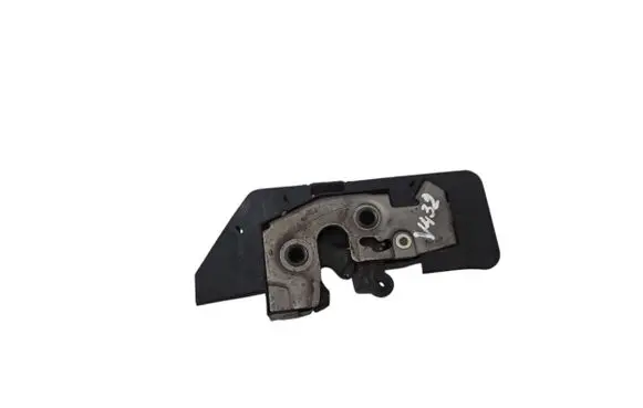 BMW X5 E53 Seat back rest lock catch 8221535