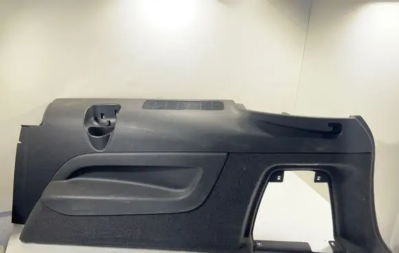 Audi Q7 4L Trunk/boot lower side trim panel 4L0863880
