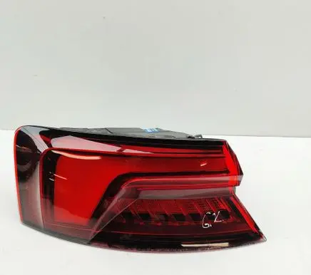 Audi A5 Rear/tail lights 8W6945091J