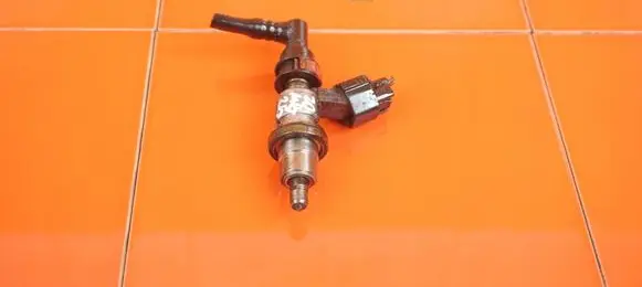 Toyota Verso Fuel injector 2371026012 20MB25
