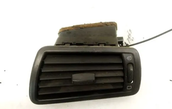 Peugeot 807 Dash center air vent grill 1484108077 1491963077
