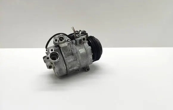 BMW 5 E60 E61 Air conditioning (A/C) compressor (pump) 6961621 696162106 64526961621