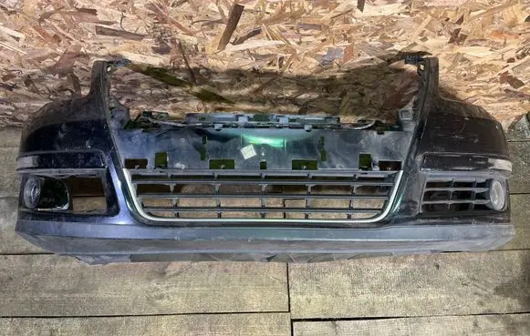 Volkswagen PASSAT B6 Front bumper 3C0807221