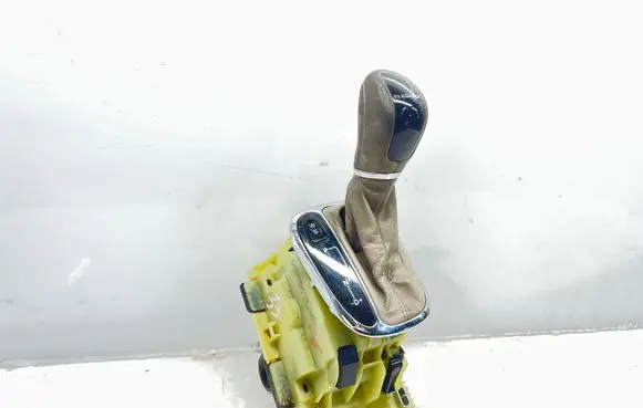 Mercedes-Benz CLK A209 C209 Gear shifter/selector A2032678524