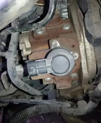 Fuel pressure sensor
