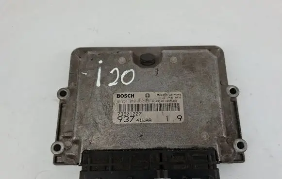 Alfa Romeo 147 Engine control unit/module 73501227 0281010332