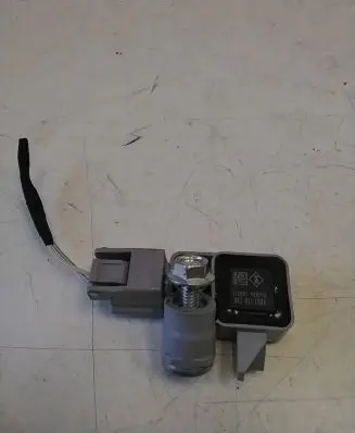 Renault Megane III Airbag deployment crash/impact sensor 988312833R 045804 260213