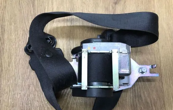 Mercedes-Benz GLE (W166 - C292) Rear seatbelt 620570700