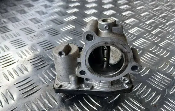 Ford Focus Electric throttle body valve CM5G9F991GA