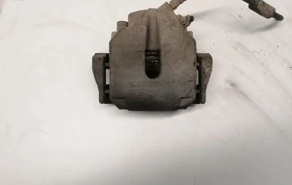 BMW 5 E39 Front brake caliper 6022296