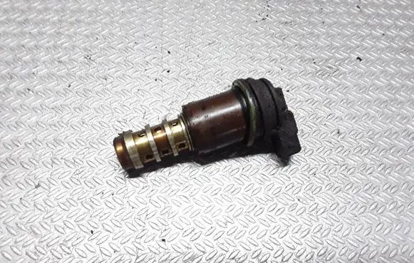BMW 7 E65 E66 Camshaft vanos timing valve 