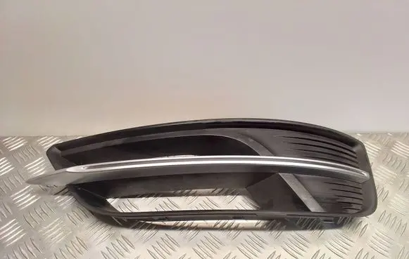 Audi A8 S8 D4 4H Front bumper lower grill 4H0807679G