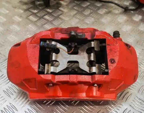 Mercedes-Benz GLC X253 C253 Front brake caliper