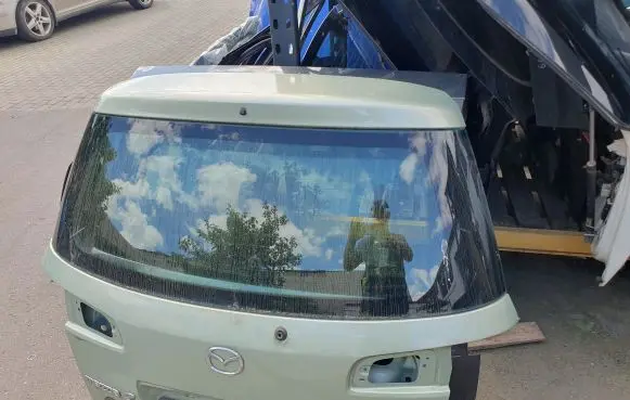 Mazda 2 Tailgate/trunk/boot lid