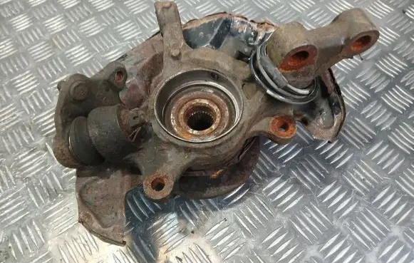 Toyota Avensis T250 Front wheel hub spindle knuckle