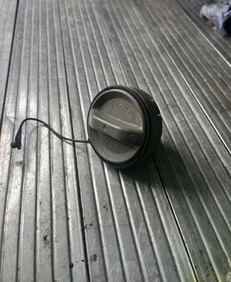 Toyota Corolla E120 E130 Fuel tank filler cap 