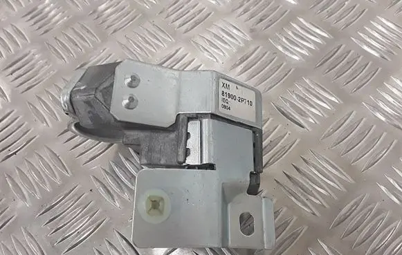Hyundai ix35 Steering wheel lock 819002p710