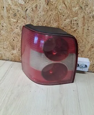 Volkswagen PASSAT B5.5 Rear/tail lights 3B9945095