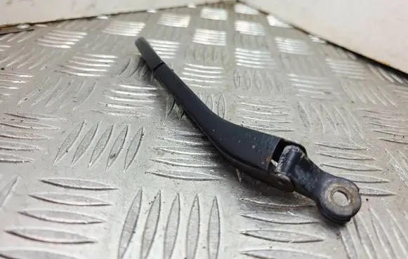 Mercedes-Benz CL C140 Headlight wiper arm 978