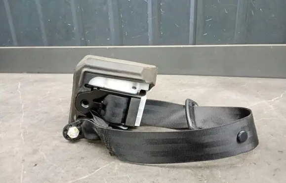 Audi A4 S4 B6 8E 8H Rear seatbelt 8e5857805g