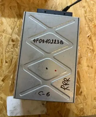 Audi A6 S6 C6 4F Sound amplifier 4F0910223B