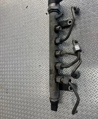 Fuel main line pipe