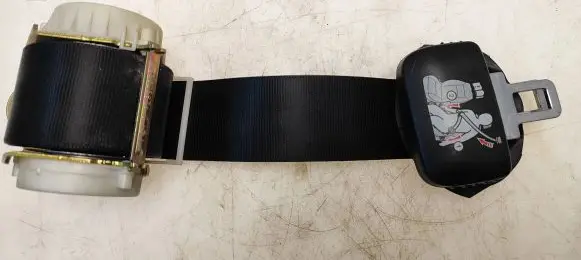 Volkswagen Touran I Third row seat belt 33029132D 2310030022
