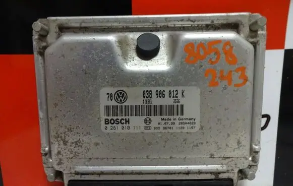 Volkswagen Golf IV Engine control unit/module 038906012K