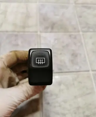 Windscreen/window heater switch