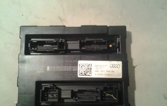 Audi A8 S8 D4 4H Comfort/convenience module 4H0907064AB