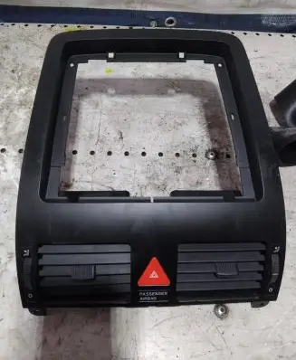 Volkswagen Touran I Dash center air vent grill 1T1819728